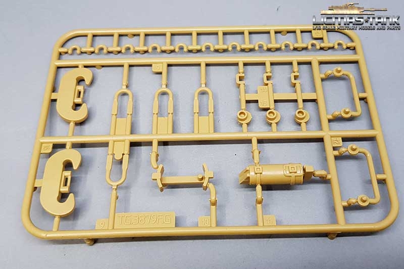 Taigen Panther Ausf. G, Ausf F Kunststoff Zubehörset mit Feuerlöscher unlackiert 1/16 Taigen Panther Ausf. G, Ausf F Kunststoff Zubehörset mit Feuerlöscher unlackiert 1/16