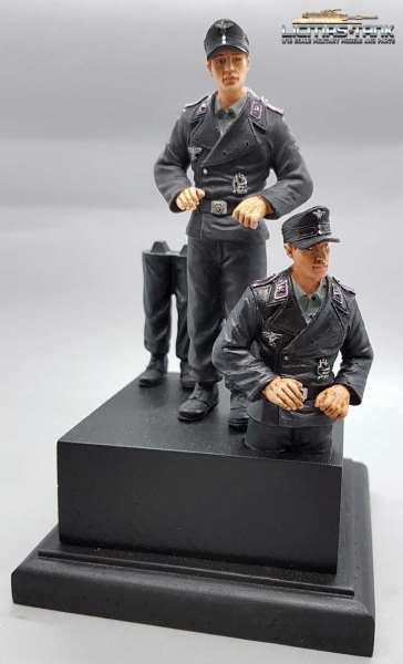 B WARE 1/16 Figur deutsche Panzerbesatzung Soldat mit ansteckbaren Beinen licmas-tank F1013 B WARE 1/16 Figur deutsche Panzerbesatzung Soldat mit ansteckbaren Beinen licmas-tank F1013