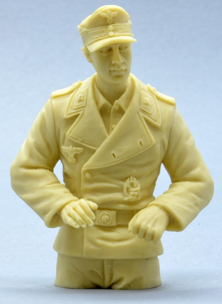 Bausatz Deutsche Panzerbesatzung Soldat mit ansteckbaren Beinen F1013-KIT Bausatz Deutsche Panzerbesatzung Soldat mit ansteckbaren Beinen F1013-KIT