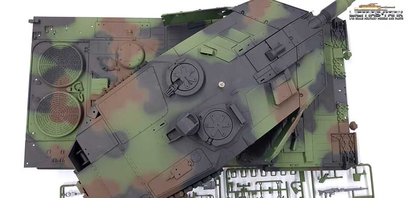 Taigen Upper Hull painted with Metaltower 3889 Leopard 2A6 BB 360° Taigen Upper Hull painted with Metaltower 3889 Leopard 2A6 BB 360°