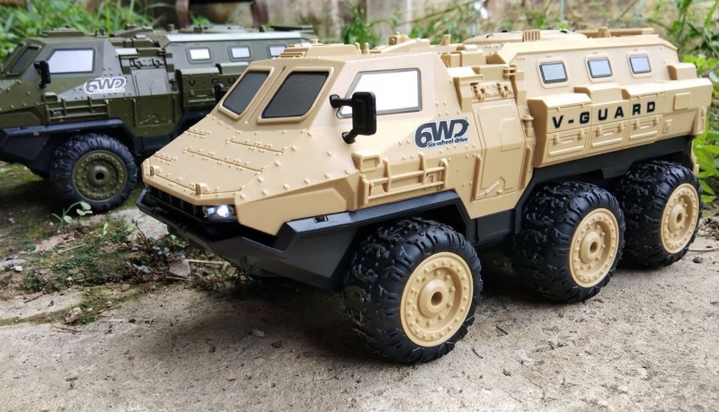 RETOURE/DEFEKT Amewi V-Guard gepanzertes Fahrzeug 6WD 1:16 RTR, Sandfarbe