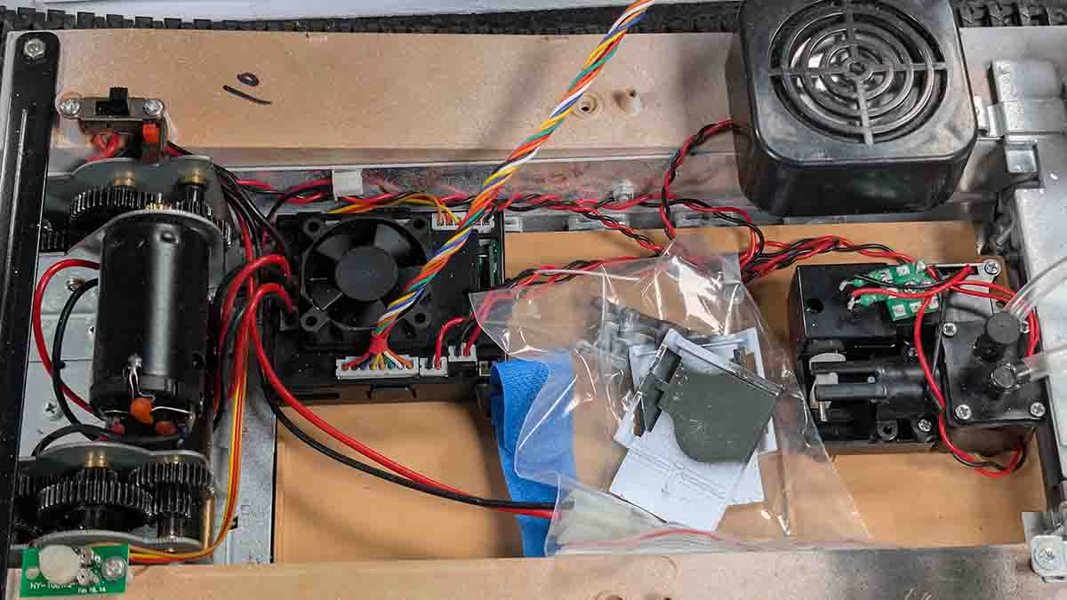 B-WARE - RC Panzer Tiger I Winter – Taigen V3 BB Metall-Edition mit 6mm Schussfunktion und Kanonenrauch