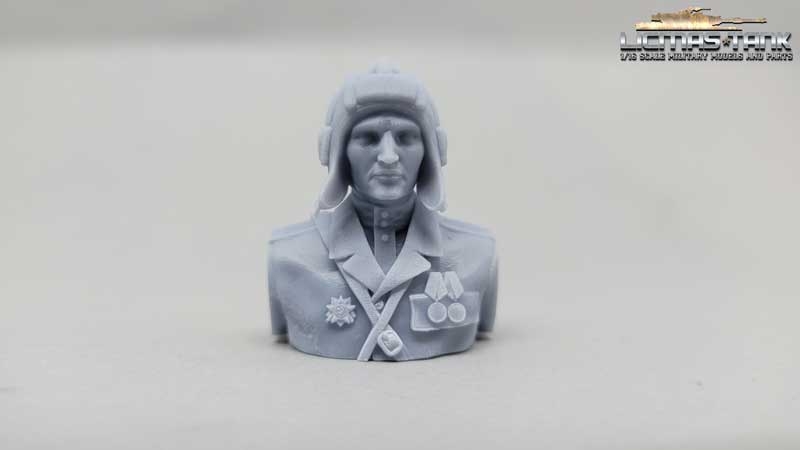 1/16 Figur russischer Panzerkommandant Teilfigur für WW2 Modelle unbemalt aus Resin 1/16 Figur russischer Panzerkommandant Teilfigur für WW2 Modelle unbemalt aus Resin