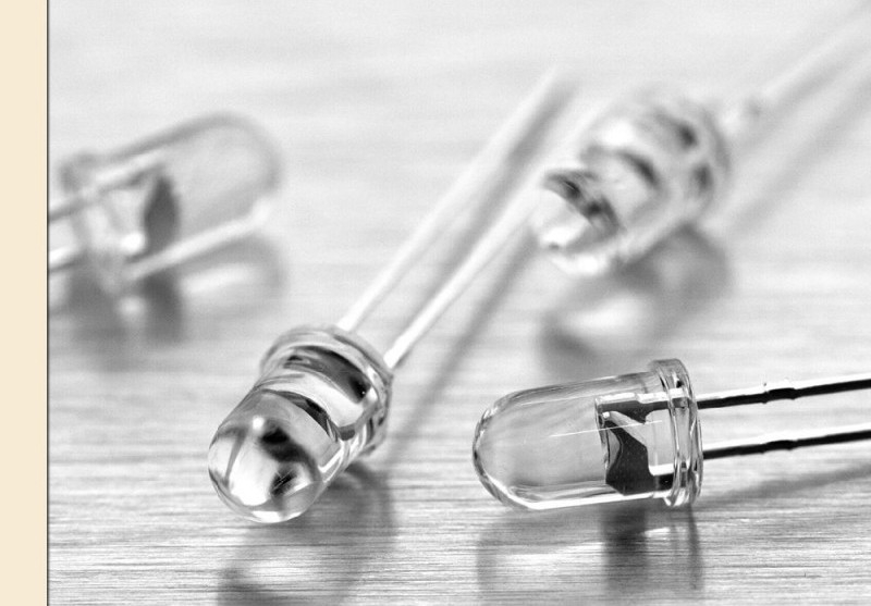 Ersatzteil für Panzer Scheinwerfer 4 x LED 5mm neutralweiß 18.000mcd Ersatzteil für Panzer Scheinwerfer 4 x LED 5mm neutralweiß 18.000mcd