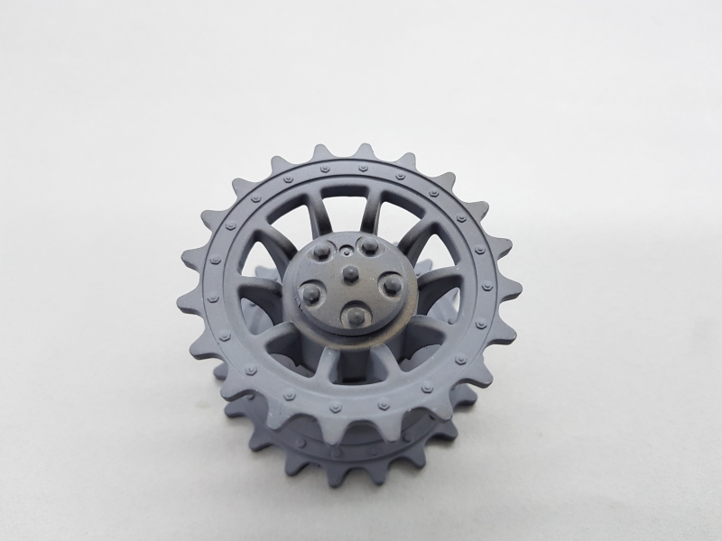 Tiger 1 Kunststoff Leitrad für Metallunterwanne Grau lackiert 1:16