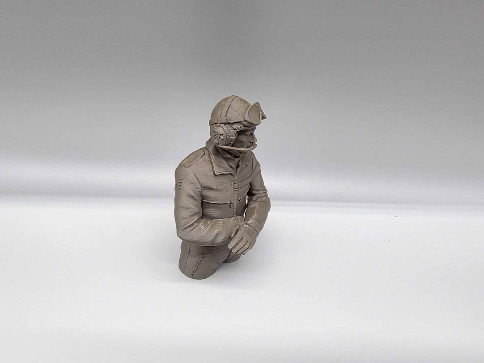 1/10 Figur Deutscher Bundeswehr Panzersoldat Kommandant Leopard Panzer mit moderner Panzerhaube und Funk