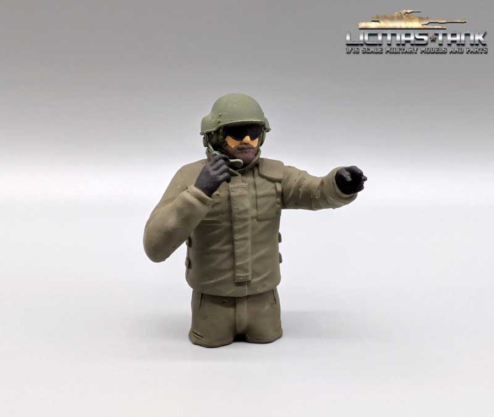 1:16 IDF Panzersoldat Merkava Panzer mit Helm und Funk bemalt aus Resin 1:16 IDF Panzersoldat Merkava Panzer mit Helm und Funk bemalt aus Resin