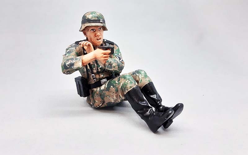 Schwimmwagen Schütze Tarn Torro 1/16 Figur bemalt