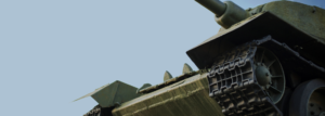 Denkmal mit dem sowjetischen Tank T-34 im Gedenken an die Soldaten des Großen Vaterländischen Krieges. Denkmal des T34-Panzers aus dem Zweiten Weltkrieg. Russland, Ukraine, Belarus. Seitenansicht, Nahaufnahme